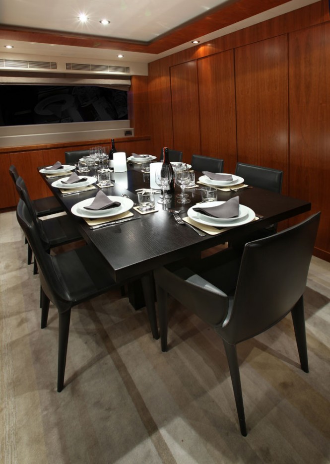 Motor yacht AQUARIUS - Dining
